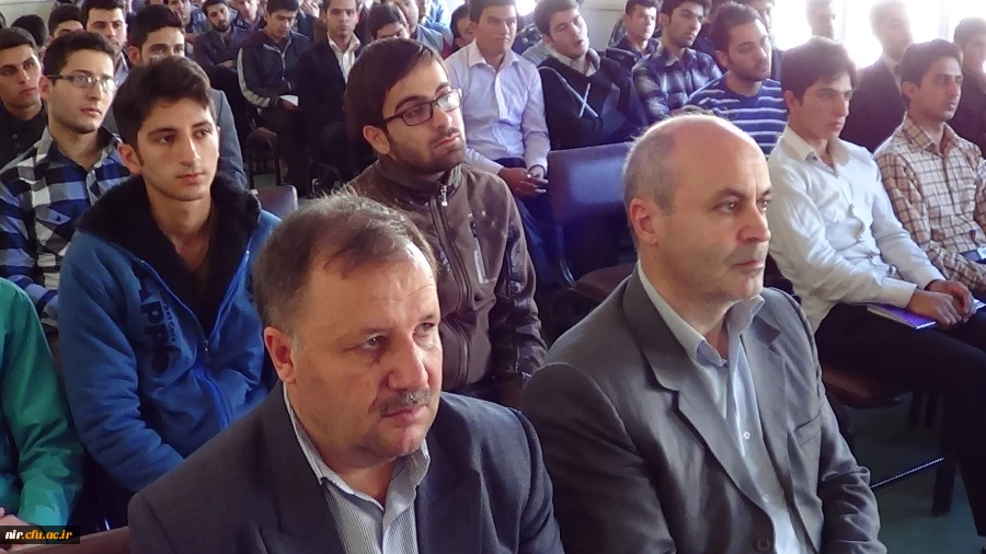 نشست صمیمی سرپرست مرکزبادانشجویان