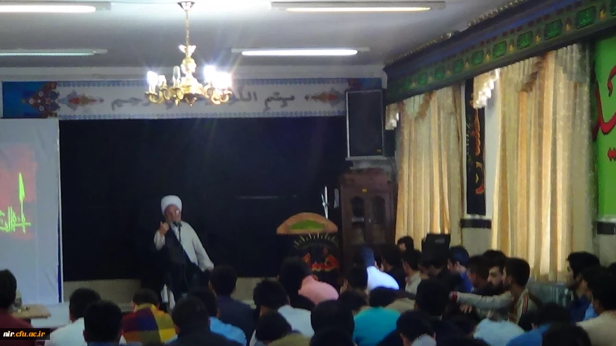 همایش استقبال  دانشجویان ازماه محرم باحضورمسئولین وکارکنان دانشگاه وامام جمعه شهرستان نیردرنمازخانه مرکز 3