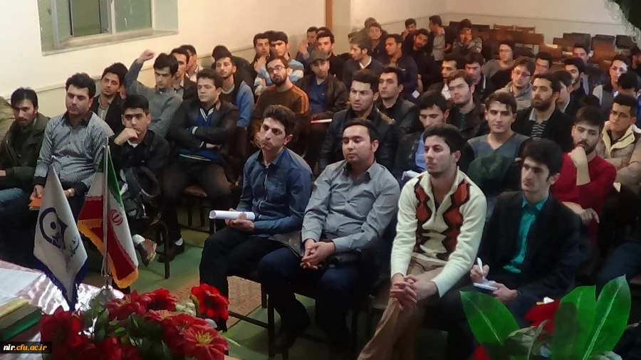 نشصت صمیمی دانشجویان باریاست مرکز 4