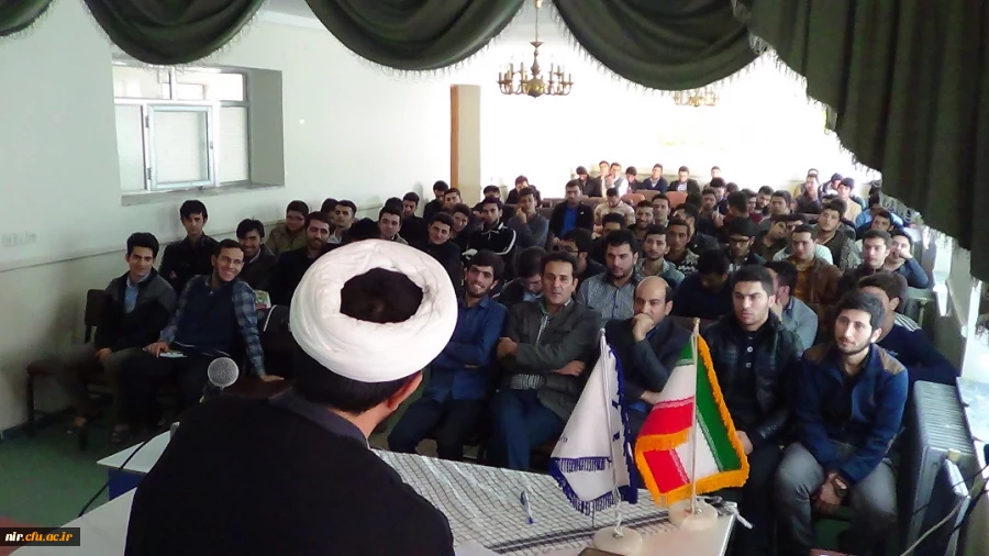 بازدید دانشجویان مرکزآموزش عالی آزادگان نیراز 
توانبخشی حضرت ابوالفضل  2