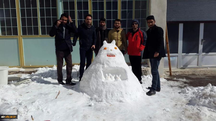 مسابقه و کارگاه حجم سازی با برف 13