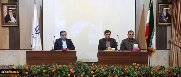 سرپرست دانشگاه در نشست با کارکنان حوزه ریاست عنوان کرد:
حوزه ریاست اصلی ترین خاکریز میدان رزم دانشگاه فرهنگیان است 2