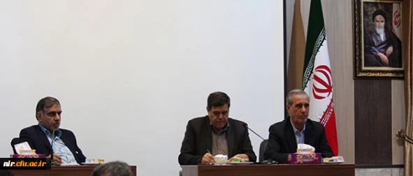 سرپرست دانشگاه در نشست با کارکنان حوزه ریاست عنوان کرد:
حوزه ریاست اصلی ترین خاکریز میدان رزم دانشگاه فرهنگیان است 2