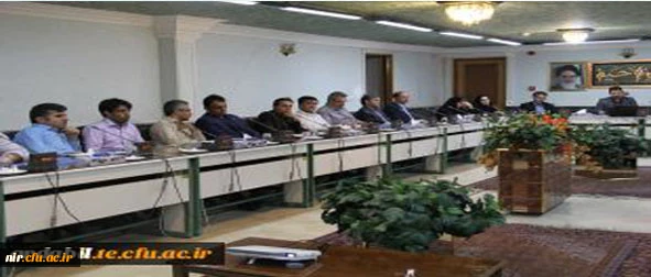 در دوره آموزشی کارشناسان پژوهش مطرح شده:
شیوه نامه های پژوهشی، شاخص اعتبار نشریات علمی، آشنایی با پایگاه های اطلاعاتی دانشگاه 2