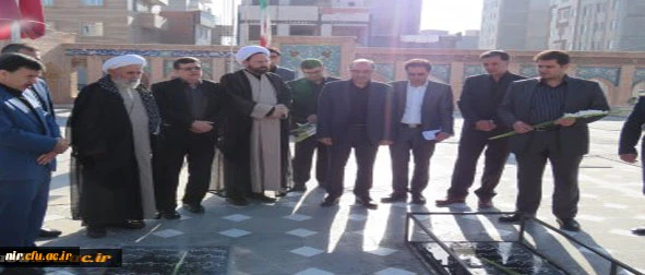 ‫ ادای احترام هیات رییسه دانشگاه فرهنگیان در اردبیل به شهدای هشت سال دفاع مقدس | مدیریت امور پردیس های استان اردبیل
ادای احترام هیات رییسه دانشگاه فرهنگیان در اردبیل به شهدای هشت سال دفاع مقدس 2