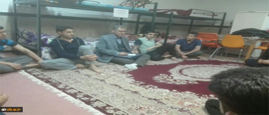 سومین نشست صمیمی مشاور مرکز بادانشجویان در سرای دانشجویی 2