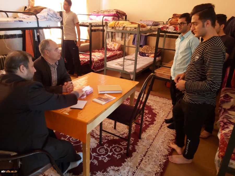 بازدید سرزده دکتر شایگان اصل رییس محترم مرکز از سراهای دانشجویی 2