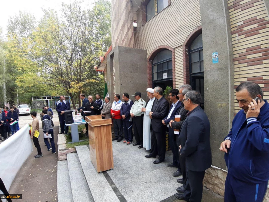 پیاده روی دانشجومعلمان به همراه کلیه کارکنان مرکز آموزش عالی آزادگان نیر و مسئولین ادارات و ارگان های شهرستان نیر به مناسبت هفته تربیت بدنی و طرح یاریگر هم باشیم شورای هماهنکی مبارزه با مواد مخدر 4