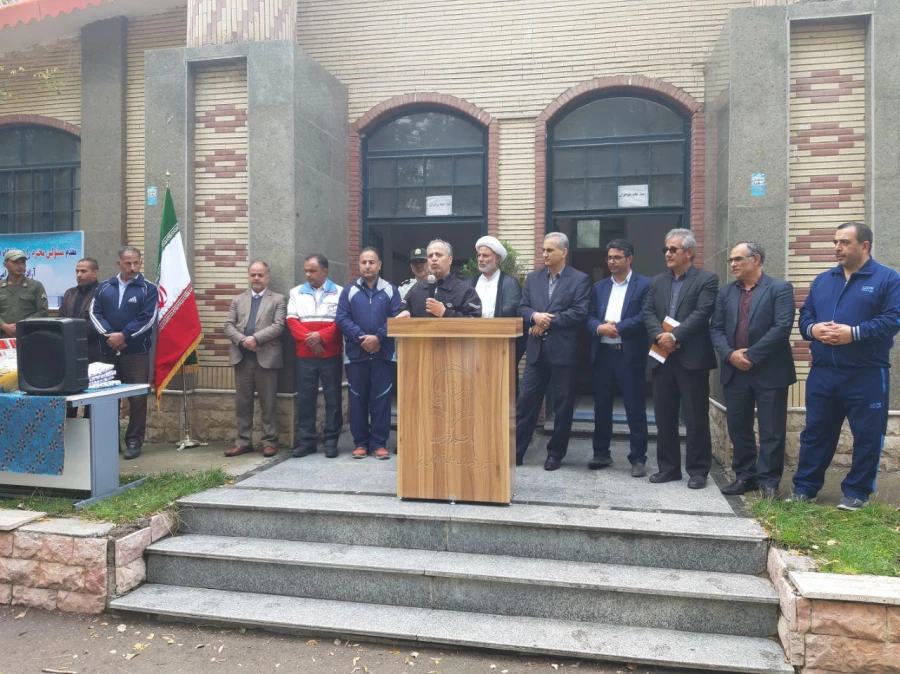 پیاده روی دانشجومعلمان به همراه کلیه کارکنان مرکز آموزش عالی آزادگان نیر و مسئولین ادارات و ارگان های شهرستان نیر به مناسبت هفته تربیت بدنی و طرح یاریگر هم باشیم شورای هماهنکی مبارزه با مواد مخدر 3