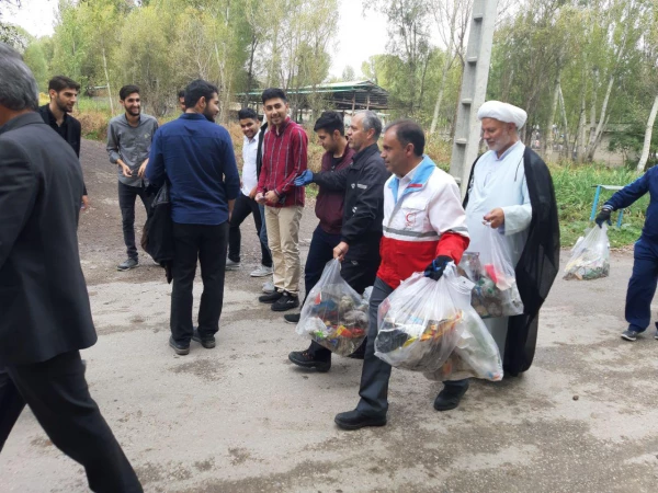 پیاده روی دانشجومعلمان به همراه کلیه کارکنان مرکز آموزش عالی آزادگان نیر و مسئولین ادارات و ارگان های شهرستان نیر به مناسبت هفته تربیت بدنی و طرح یاریگر هم باشیم شورای هماهنکی مبارزه با مواد مخدر 4