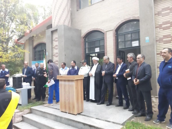 پیاده روی دانشجومعلمان به همراه کلیه کارکنان مرکز آموزش عالی آزادگان نیر و مسئولین ادارات و ارگان های شهرستان نیر به مناسبت هفته تربیت بدنی و طرح یاریگر هم باشیم شورای هماهنکی مبارزه با مواد مخدر 5