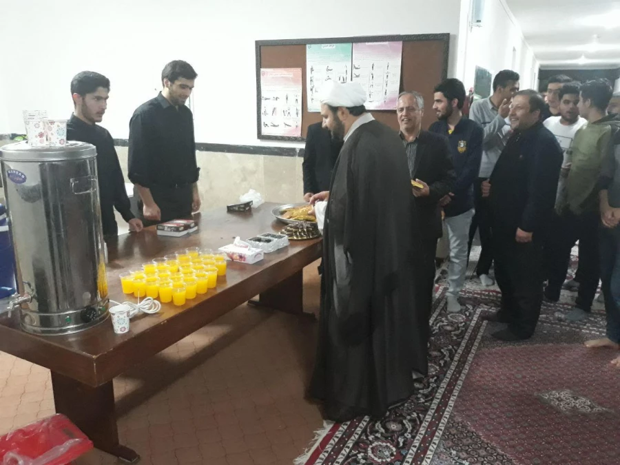 مراسم قرائت زیارت حضرت رسول (ص) ازبعید با فراسیدن 28 صفر  و برگزاری مراسم سوگواری رحلت پیامبر خاتم حضرت محمد (ص) و شهادت امام حسن مجتبی (ع) در مرکز آزادگان نیر  4