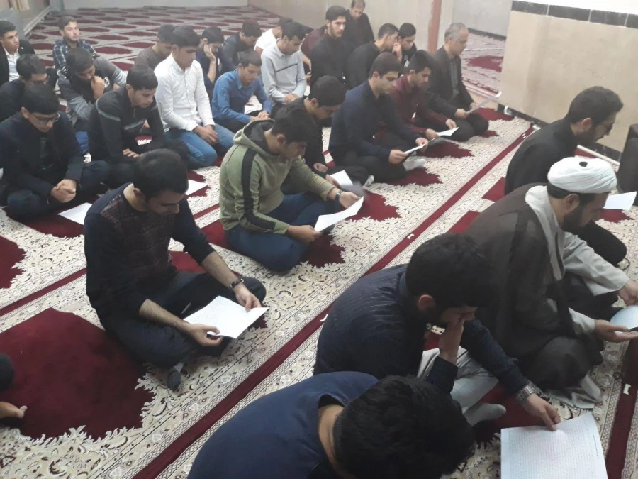 مراسم قرائت زیارت حضرت رسول (ص) ازبعید با فراسیدن 28 صفر  و برگزاری مراسم سوگواری رحلت پیامبر خاتم حضرت محمد (ص) و شهادت امام حسن مجتبی (ع) در مرکز آزادگان نیر  6