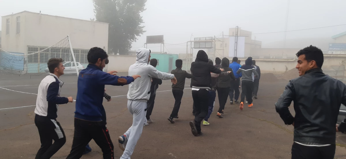 اجرای ورزش صبحگاهی در مرکز آموزش عالی آزادگان نیر 4