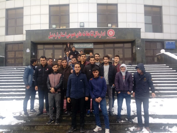 بازدید دانشجومعلمان از کتابخانه عمومی استان اردبیل 2