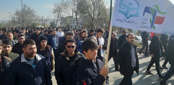 حضور گسترده دانشجو معلمان و کارکنان مرکز تابعه آموزشی آزادگان نیر در حمایت از حریم و جایگاه ولایت 3