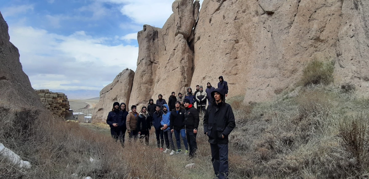 اردوی طبیعت گردی در مناطق ییلاقی و تاریخی روستاهای "اباذر" و "کورعباسلو" نیر 9