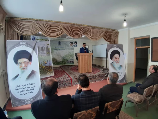 جلسه دانشجو معلمان خیر 9