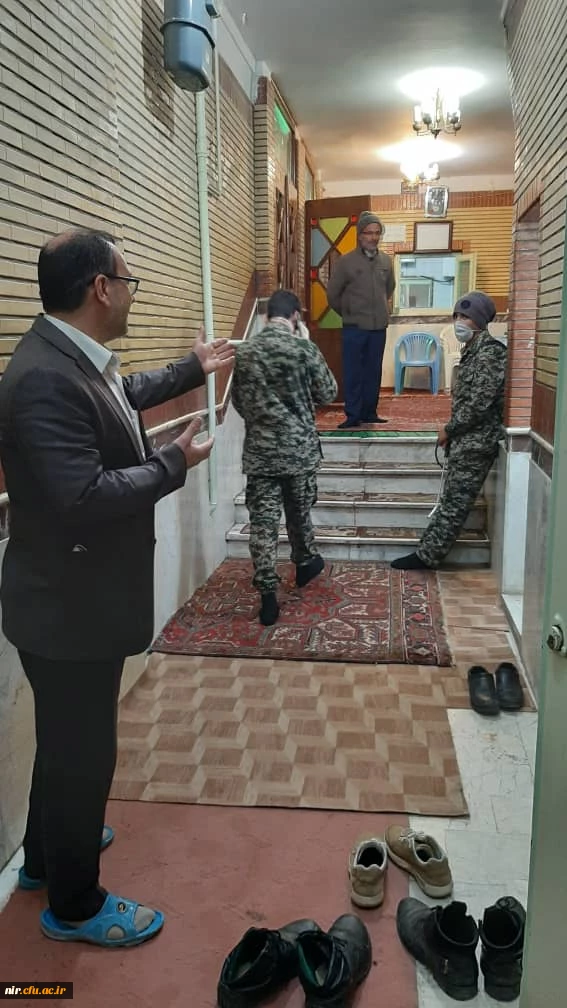 تلاش و همکاری دانشجو معلمان بسیجی مرکز آموزش عالی آزادگان نیر در فعالیت های پبیشگیری از بیماری کرونا 5