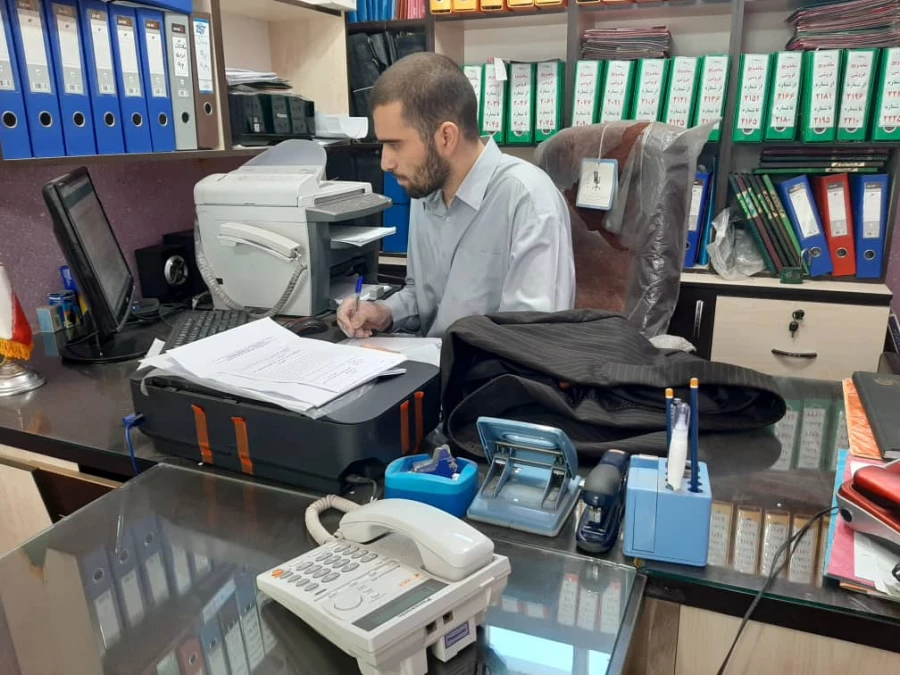 تلاش و همکاری دانشجو معلمان بسیجی مرکز آموزش عالی آزادگان نیر در فعالیت های پبیشگیری از بیماری کرونا 3