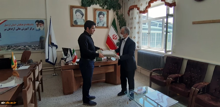 تجلیل از اساتید برجسته و کارکنان حوزه آموزش مرکز آموزش عالی آزادگان نیر 3