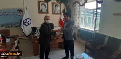تجلیل از مسئول روابط عمومی مرکز آموش عالی آزادگان نیر